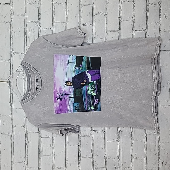 Licensed Band Merch West Coast's Own Ice Cube Graphic Stone Wash Tee Light Gray - Picture 6 of 17